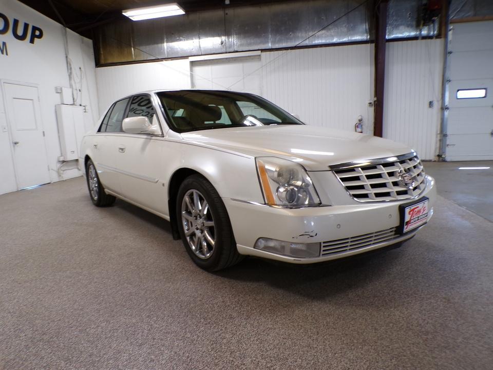 used 2007 Cadillac DTS car, priced at $5,995