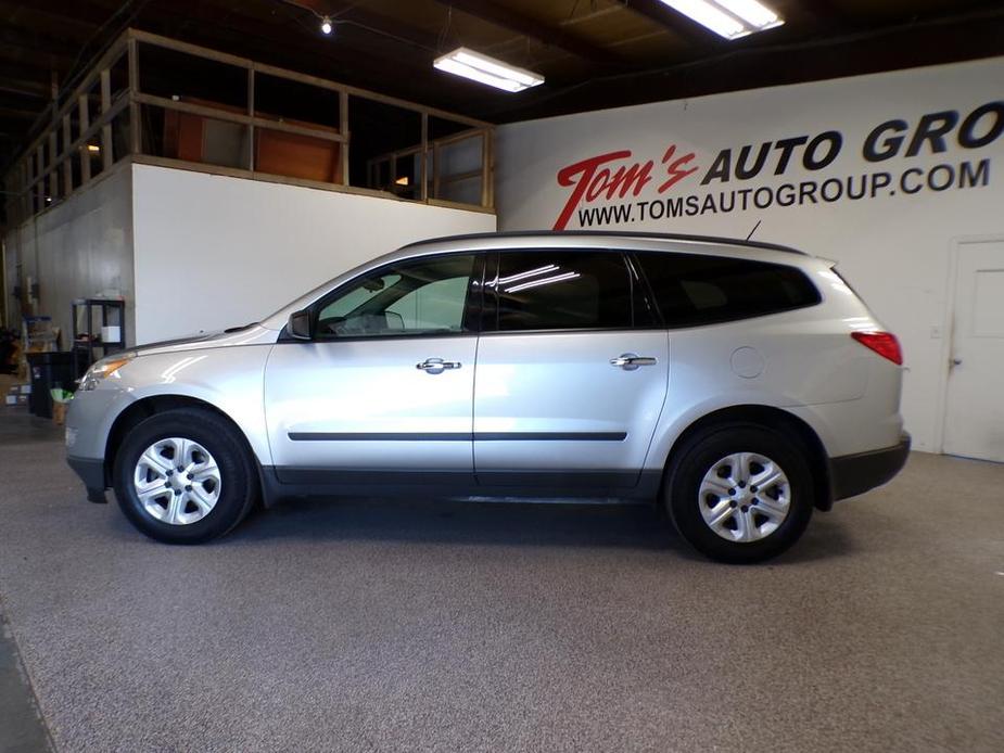 used 2012 Chevrolet Traverse car, priced at $5,495