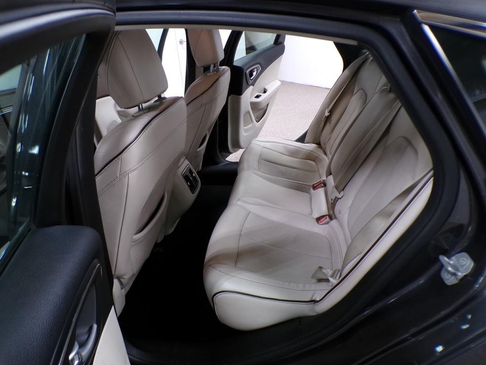 used 2015 Chrysler 200 car, priced at $5,995