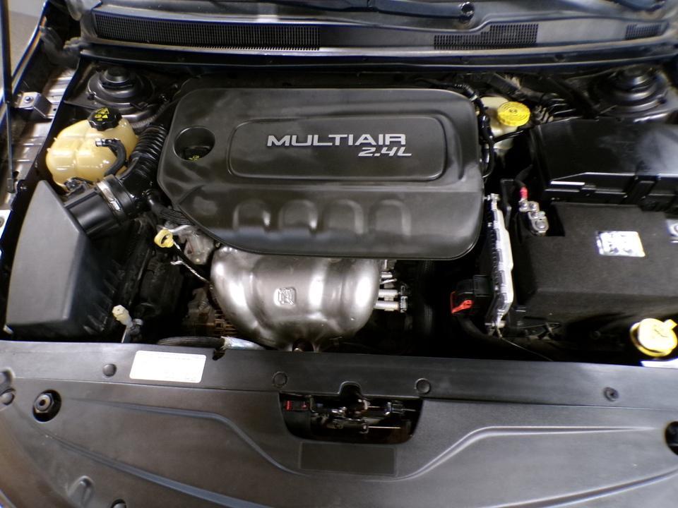 used 2015 Chrysler 200 car, priced at $5,995