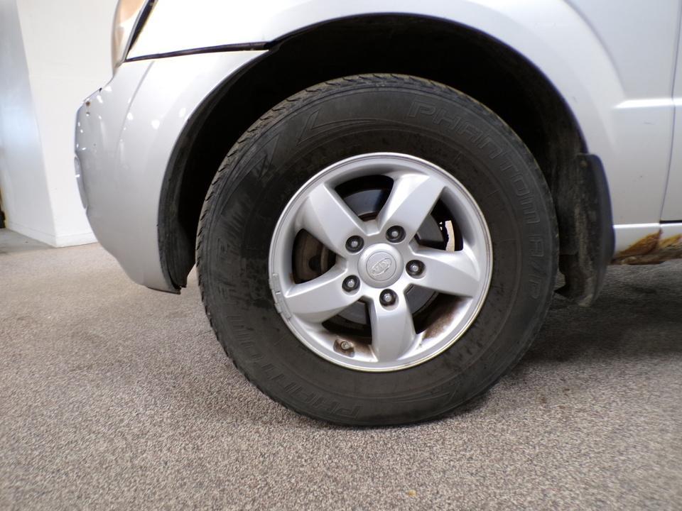 used 2008 Kia Sorento car, priced at $2,195