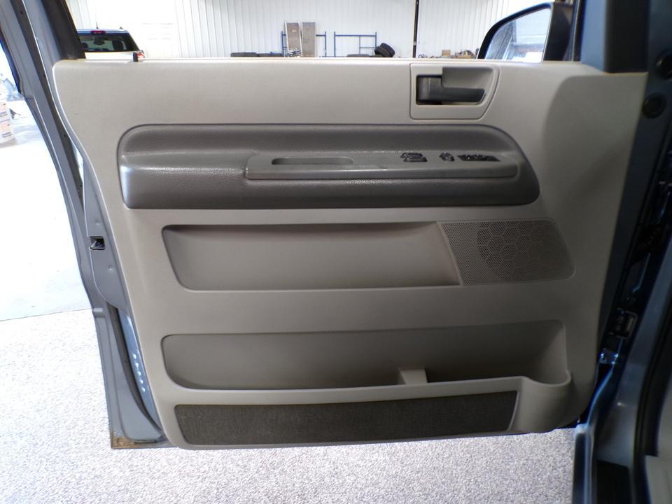 used 2004 Ford Freestar car, priced at $2,695