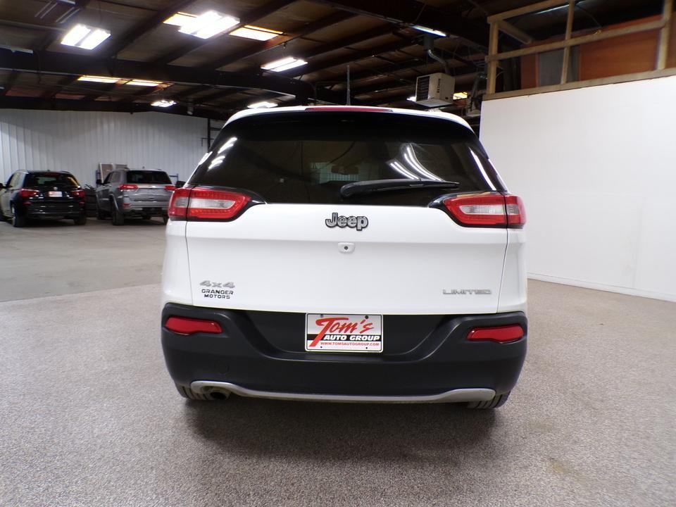used 2015 Jeep Cherokee car, priced at $5,995