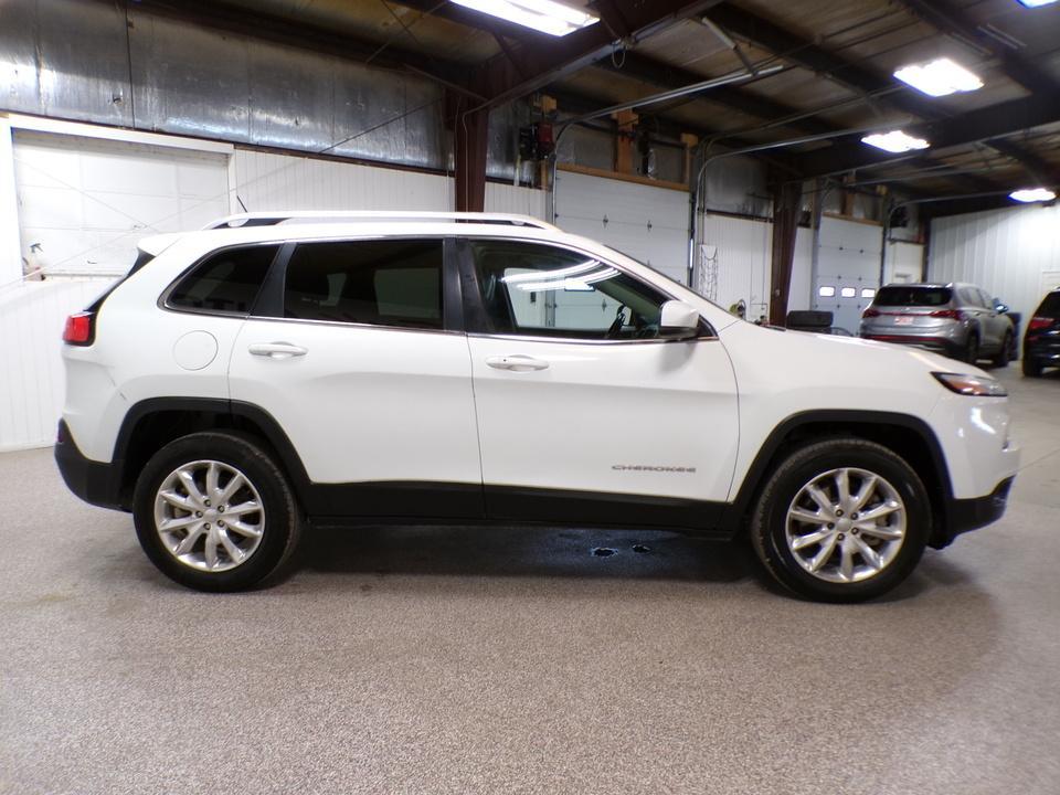 used 2015 Jeep Cherokee car, priced at $5,995