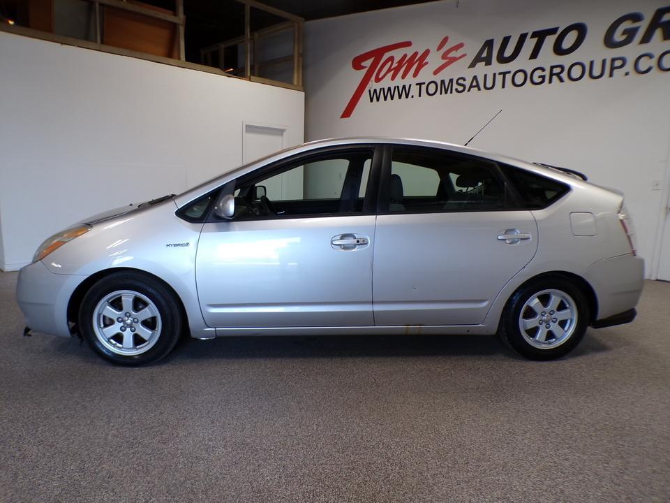 used 2006 Toyota Prius car, priced at $3,695