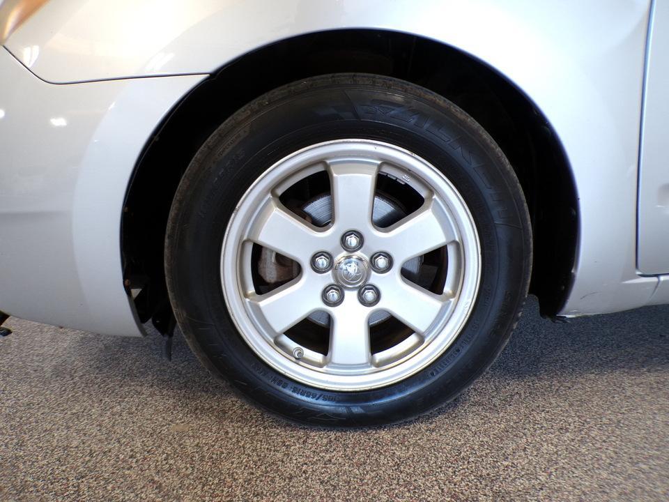 used 2006 Toyota Prius car, priced at $3,695
