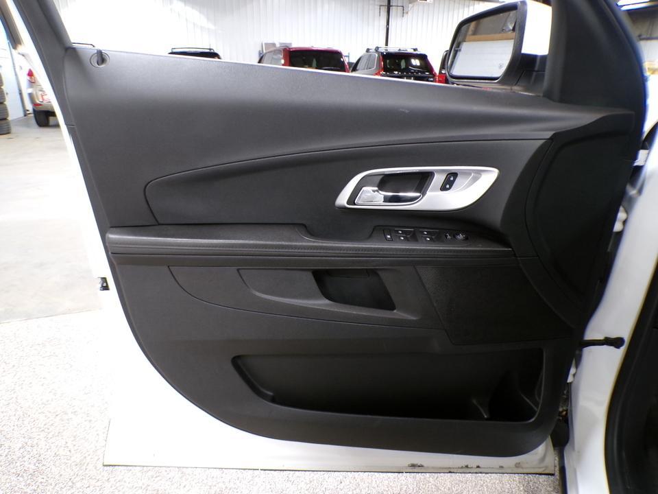 used 2017 Chevrolet Equinox car, priced at $5,995