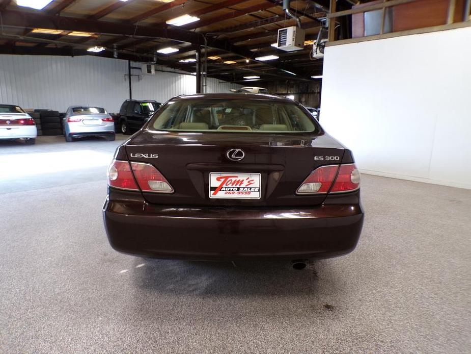 used 2002 Lexus ES 300 car, priced at $3,495