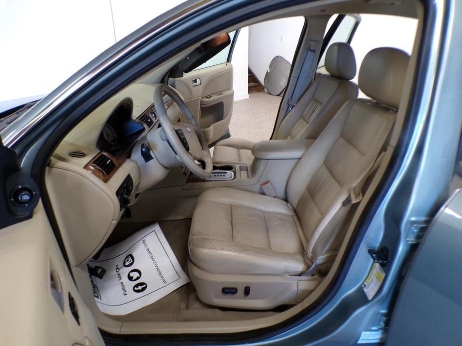 used 2007 Ford Five Hundred car, priced at $6,495