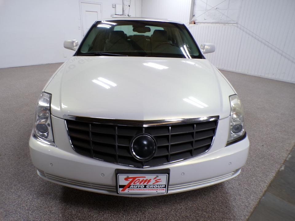 used 2006 Cadillac DTS car, priced at $3,995