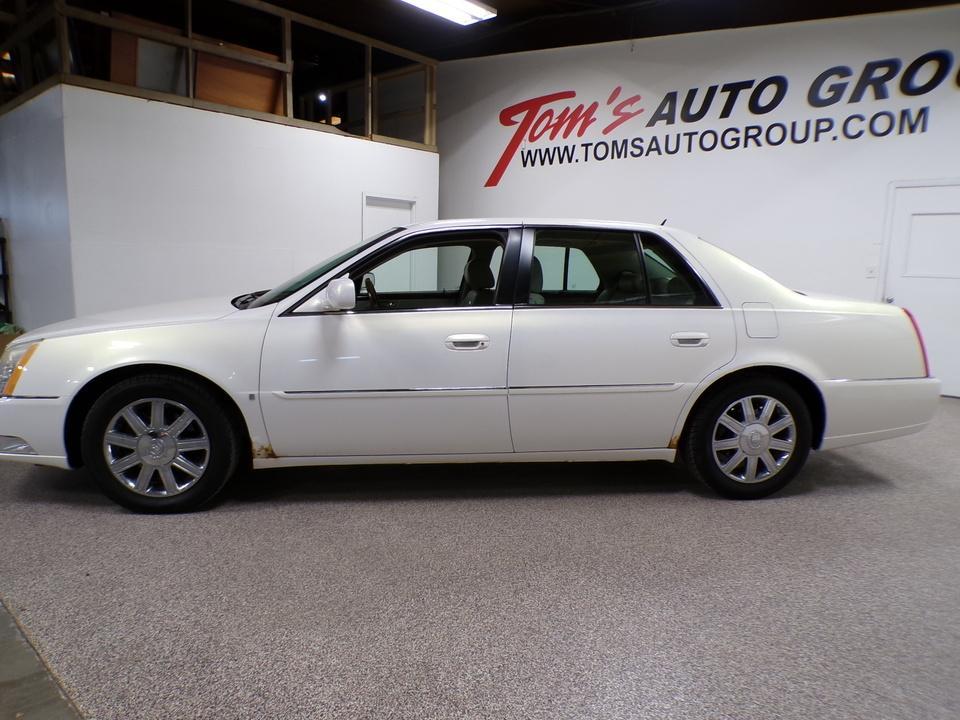 used 2006 Cadillac DTS car, priced at $3,995