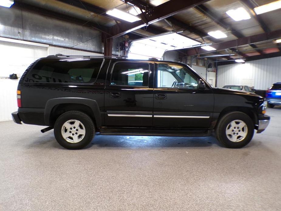 used 2004 Chevrolet Suburban car, priced at $5,995