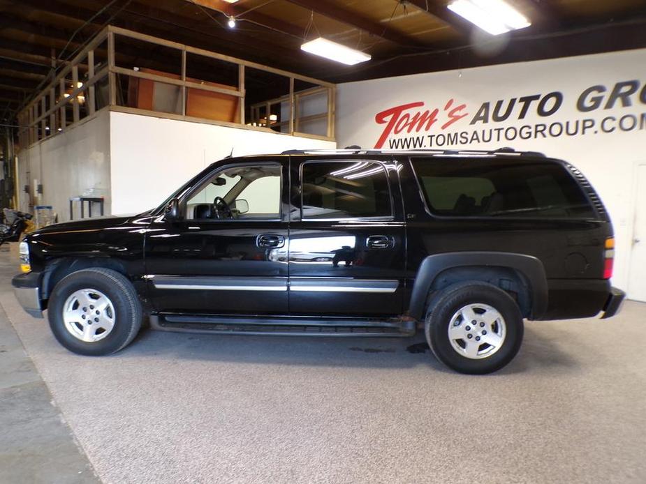 used 2004 Chevrolet Suburban car, priced at $5,995