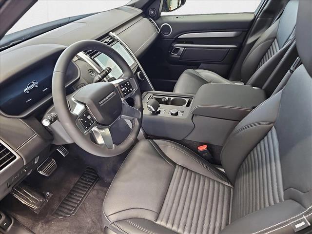 new 2025 Land Rover Discovery car, priced at $79,918