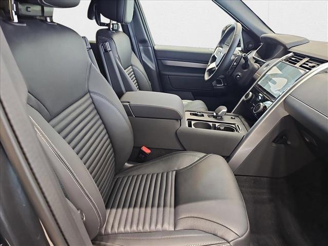 new 2025 Land Rover Discovery car, priced at $79,918