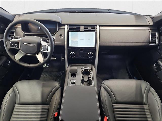 new 2025 Land Rover Discovery car, priced at $79,918
