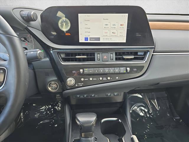 used 2023 Lexus ES 300h car, priced at $35,389