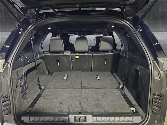 new 2025 Land Rover Discovery car, priced at $70,668
