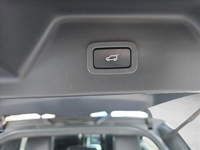 used 2020 Land Rover Range Rover car, priced at $39,676