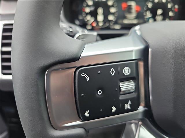 new 2025 Land Rover Discovery car, priced at $70,668