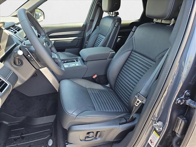 new 2025 Land Rover Discovery car, priced at $78,568