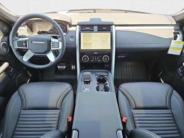 new 2025 Land Rover Discovery car, priced at $78,568