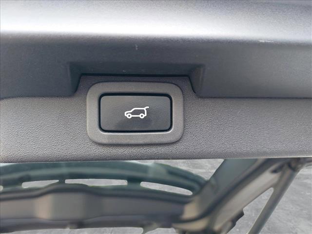 used 2019 Land Rover Discovery car, priced at $33,468