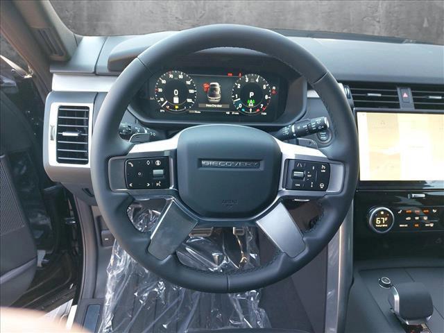new 2025 Land Rover Discovery car, priced at $78,568