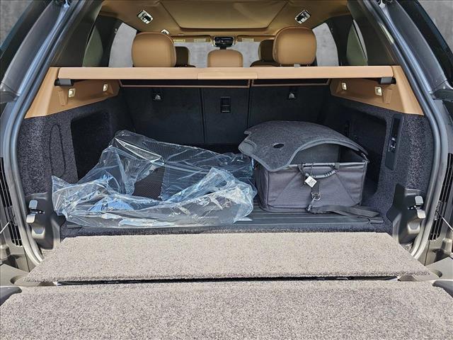 new 2025 Land Rover Range Rover car, priced at $138,070