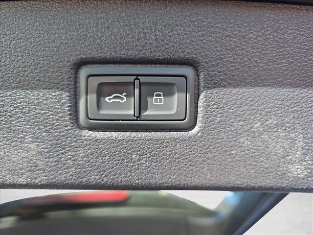 used 2022 Audi Q7 car, priced at $18,595