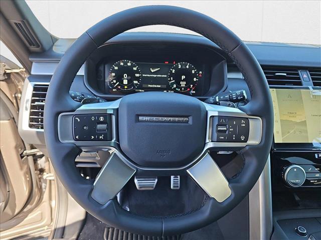 new 2025 Land Rover Discovery car, priced at $78,568