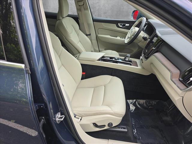 used 2022 Volvo XC60 car, priced at $32,995