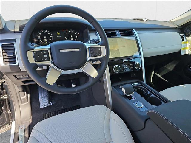 new 2025 Land Rover Discovery car, priced at $78,568