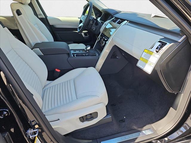 new 2025 Land Rover Discovery car, priced at $78,568