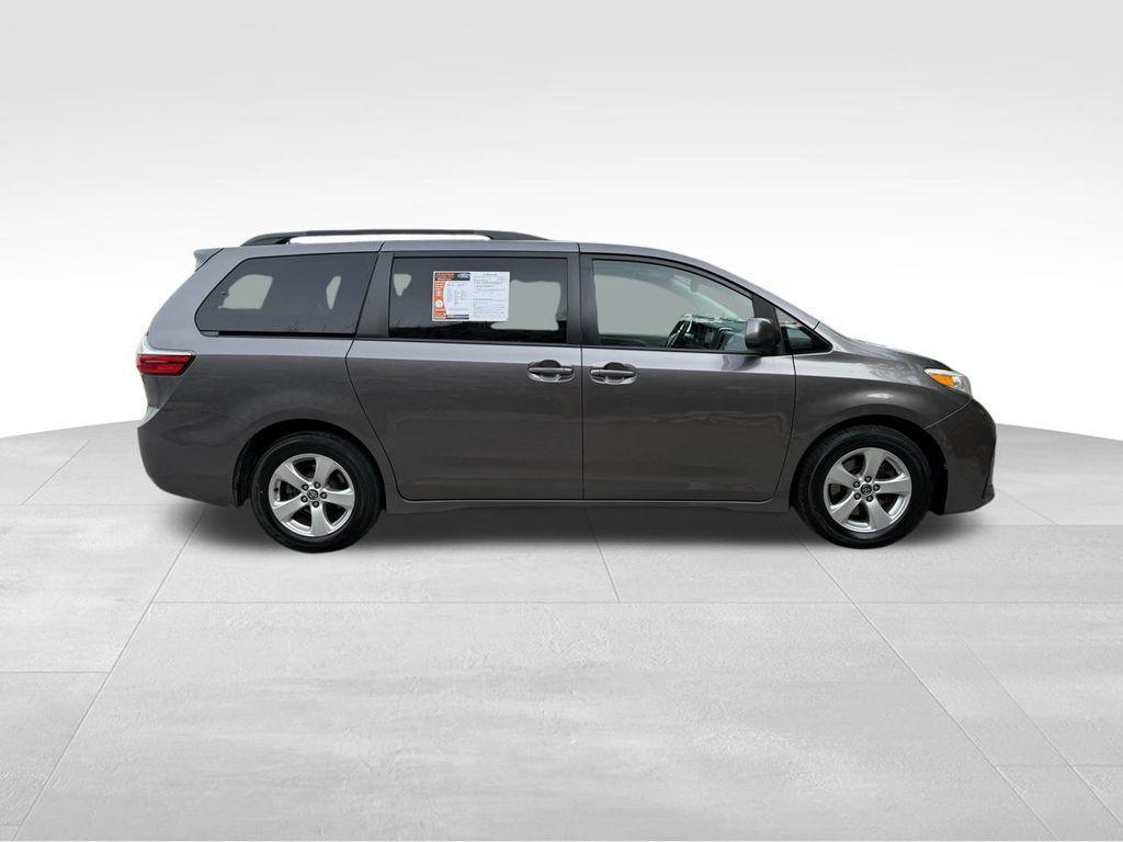 used 2018 Toyota Sienna car, priced at $11,995