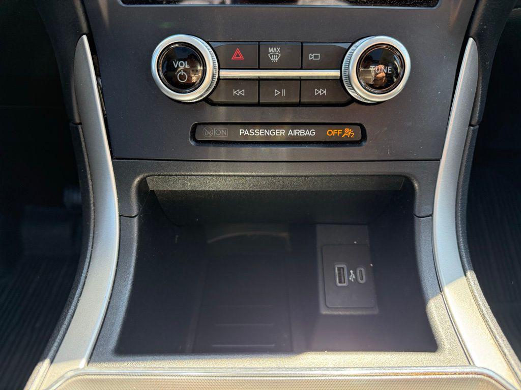 used 2022 Ford Edge car, priced at $22,381