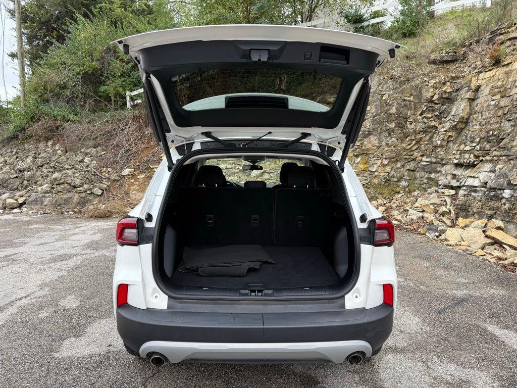 used 2023 Ford Escape car, priced at $19,981