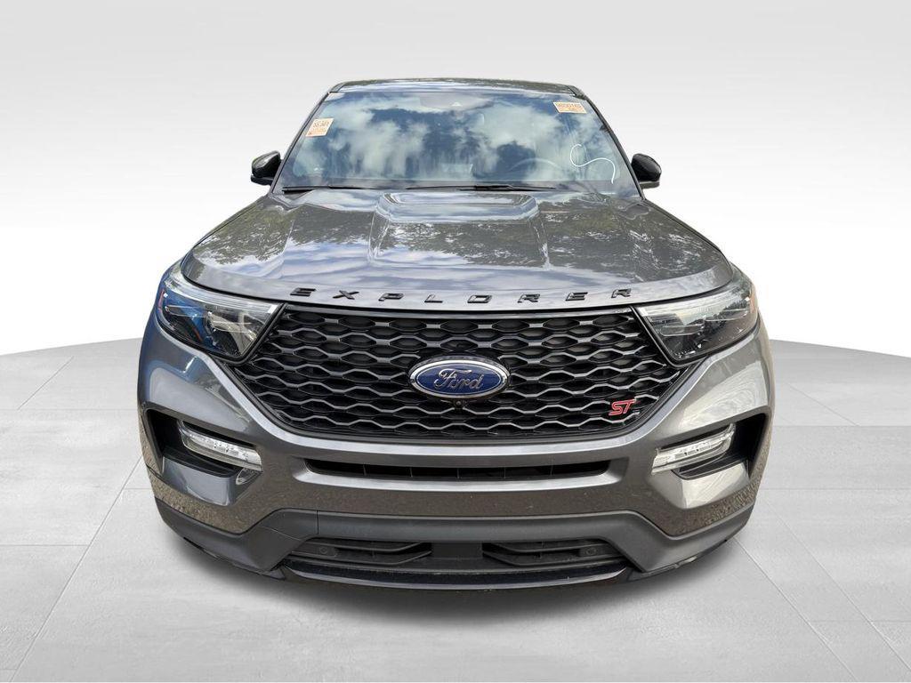 used 2022 Ford Explorer car, priced at $39,998