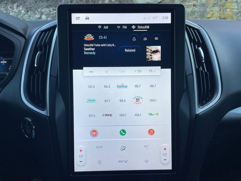 used 2024 Ford Edge car, priced at $24,995