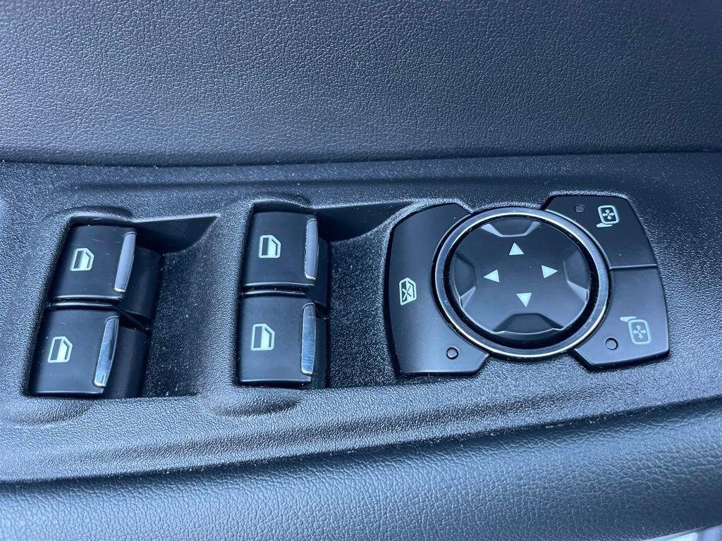 used 2024 Ford Edge car, priced at $24,995