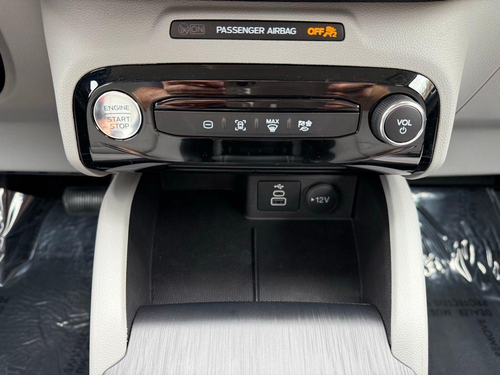 used 2025 Ford Escape PHEV car, priced at $28,500