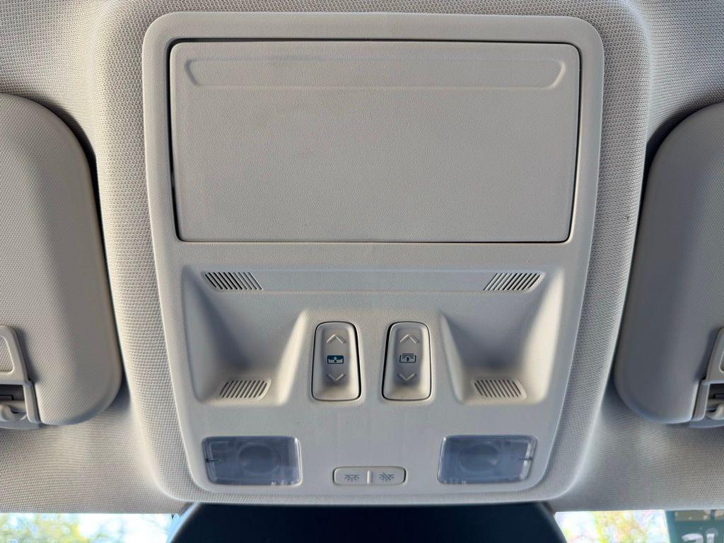 used 2022 Ford Escape car, priced at $21,900