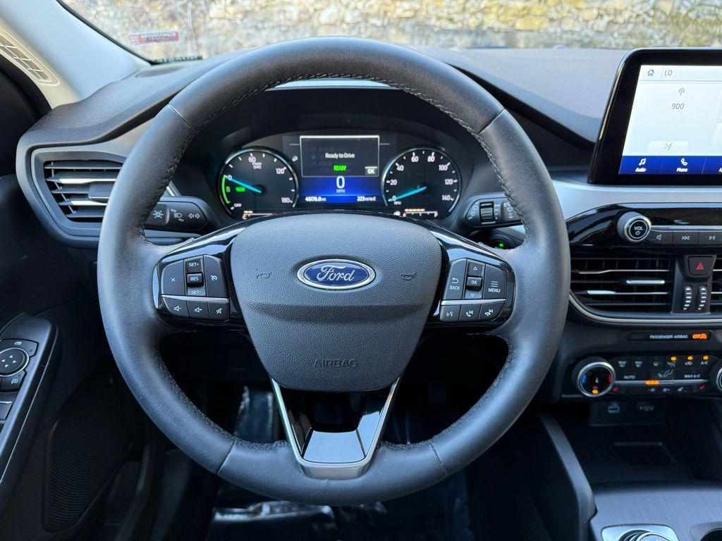 used 2022 Ford Escape car, priced at $21,900