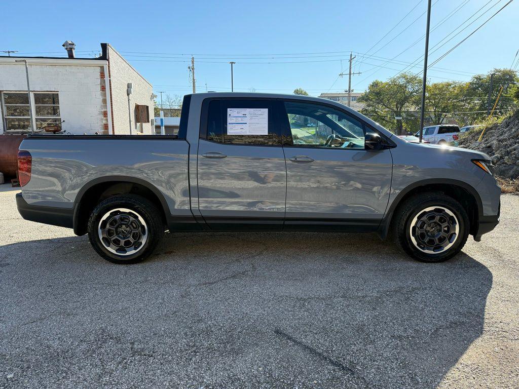 used 2025 Honda Ridgeline car, priced at $37,500