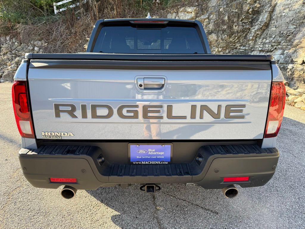 used 2025 Honda Ridgeline car, priced at $37,500
