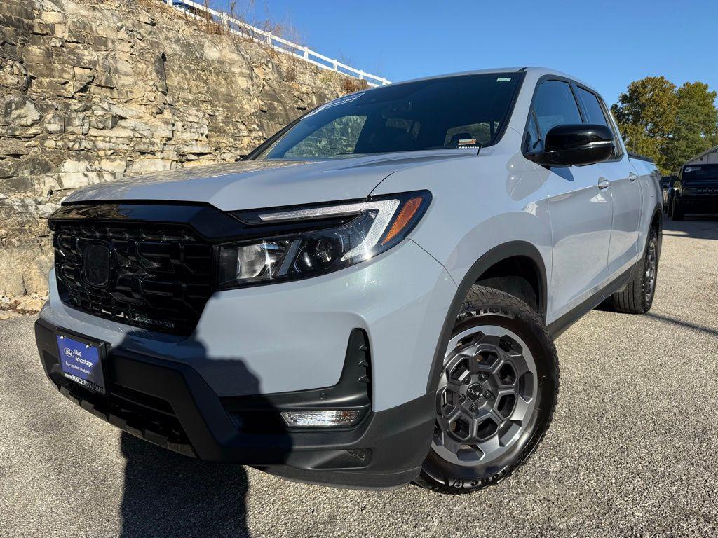used 2025 Honda Ridgeline car, priced at $37,500