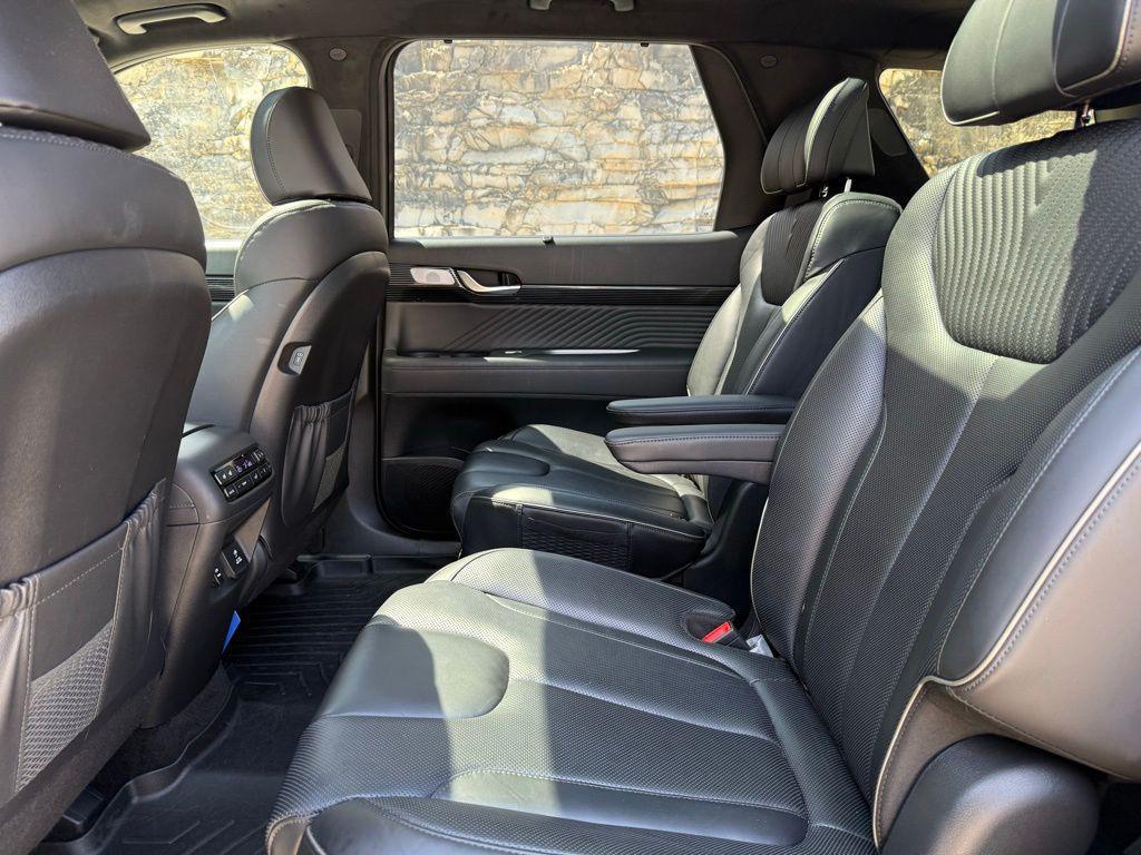 used 2023 Hyundai Palisade car, priced at $39,998