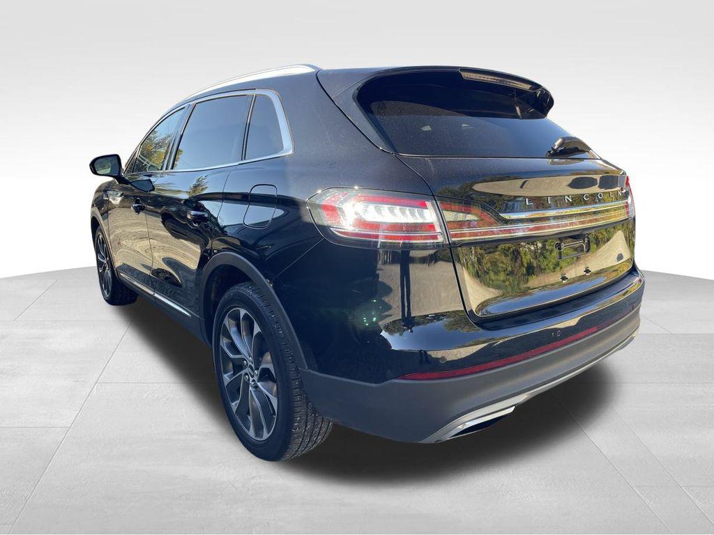 used 2022 Lincoln Nautilus car, priced at $33,995