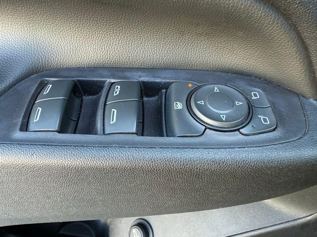 used 2021 Chevrolet Equinox car, priced at $16,500