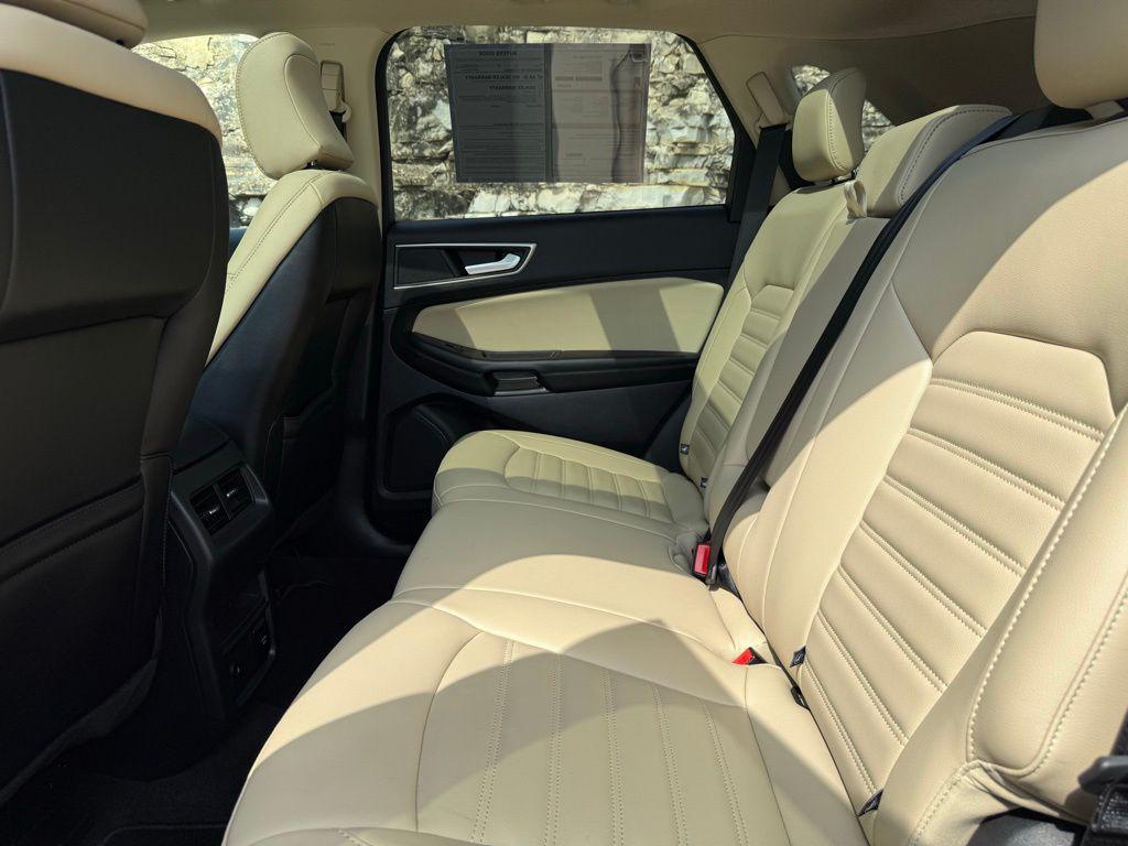 used 2024 Ford Edge car, priced at $28,528